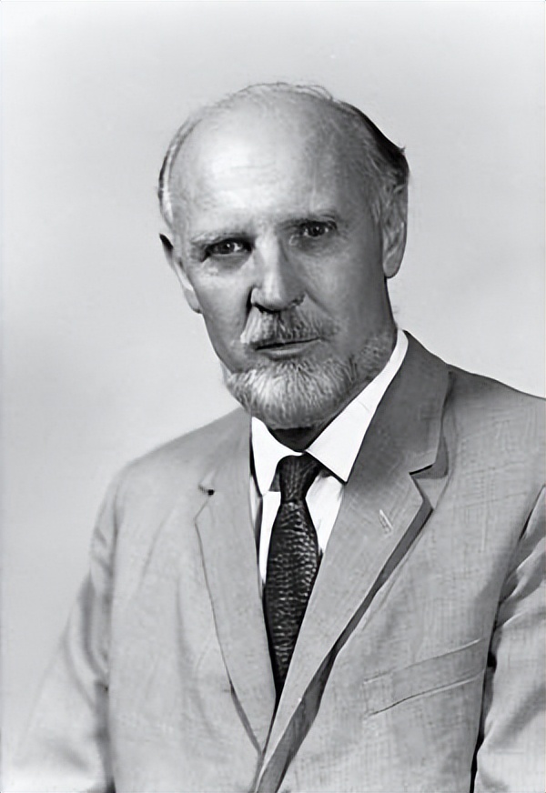 心理学大师介绍｜认识人格心理学家雷蒙德·卡特尔