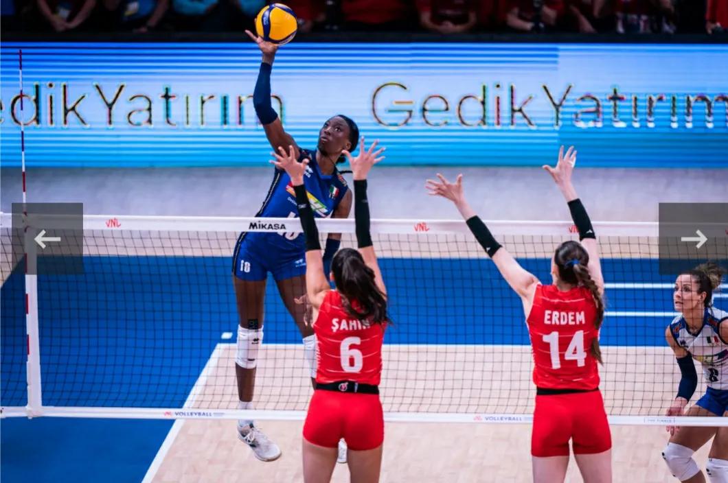 意大利对巴西半决赛,半决赛意大利vs西班牙