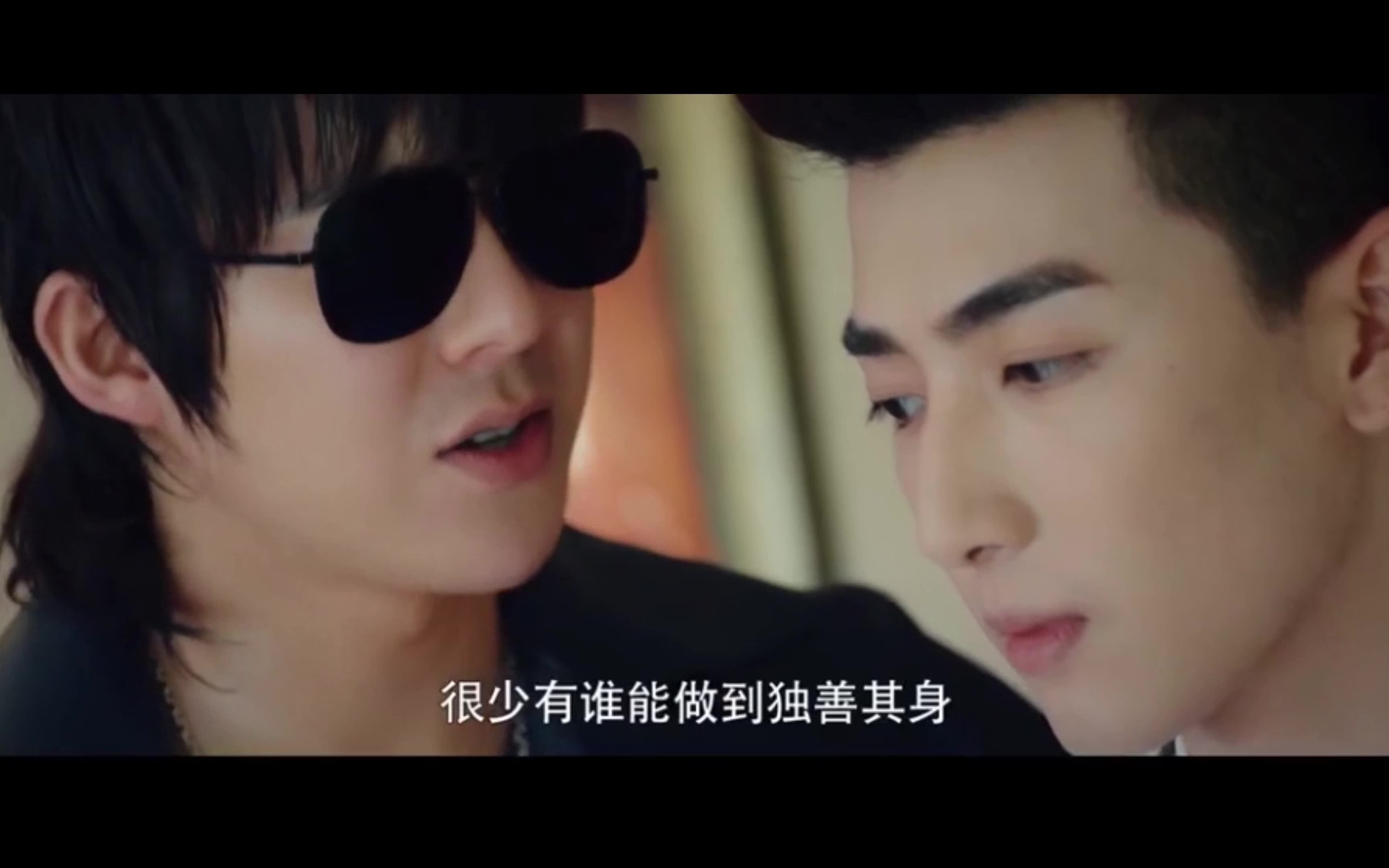 内娱合格爱豆蔡徐坤,蔡徐坤和成毅谁火