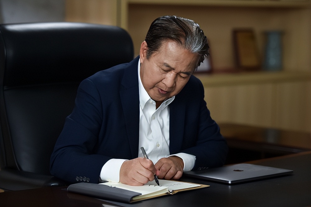 伯恩光学惠州有限公司总裁杨建文,伯恩光学杨建文