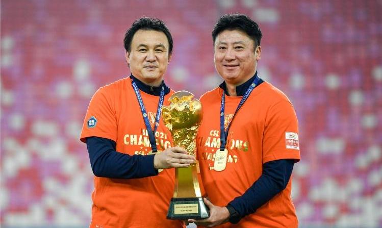 足坛反赌横扫山东泰山，主帅失联，第一个被带走的外援出现