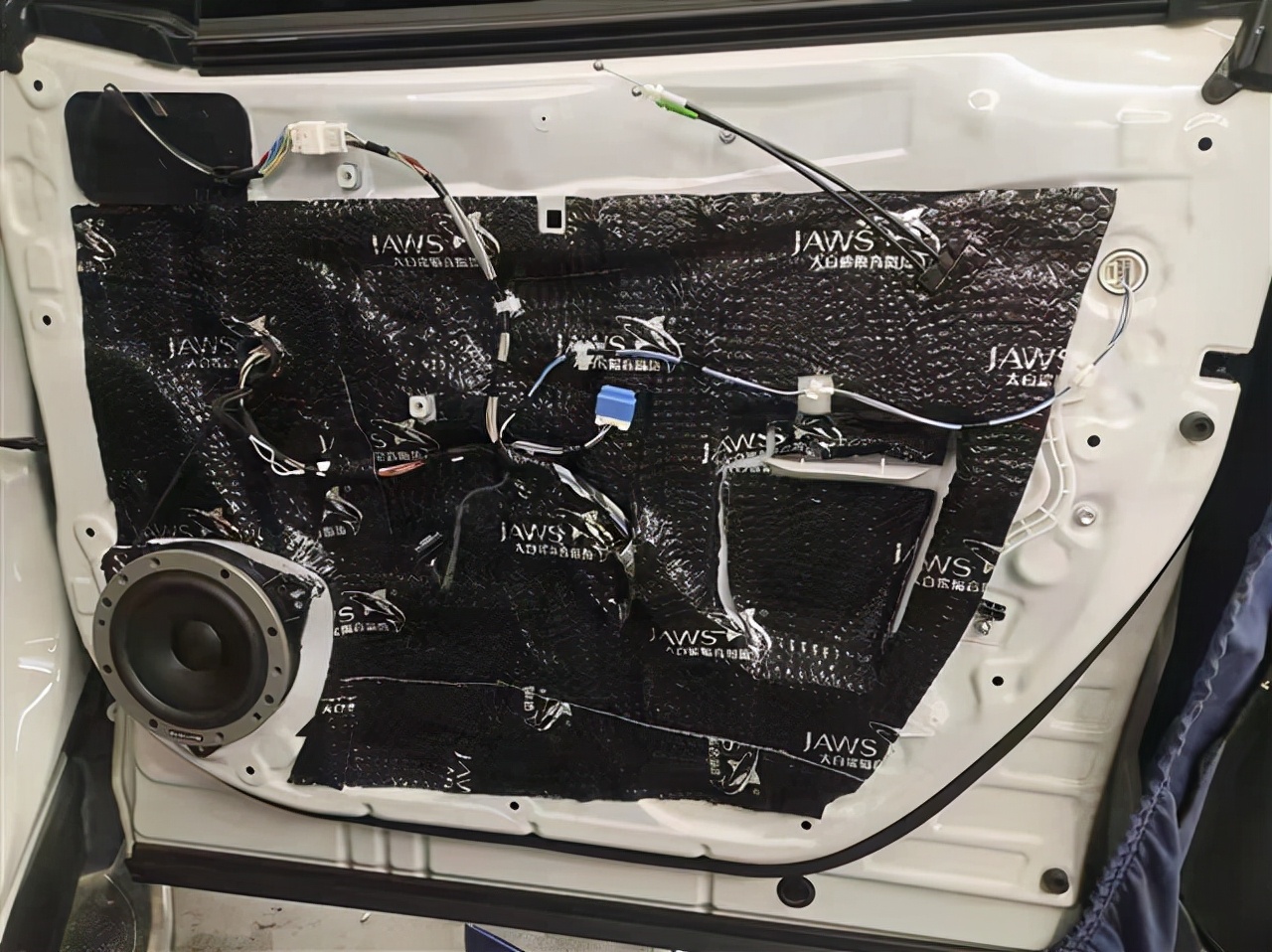 广汽丰田威兰达音响改装入门级,丰田威兰达音响改装效果