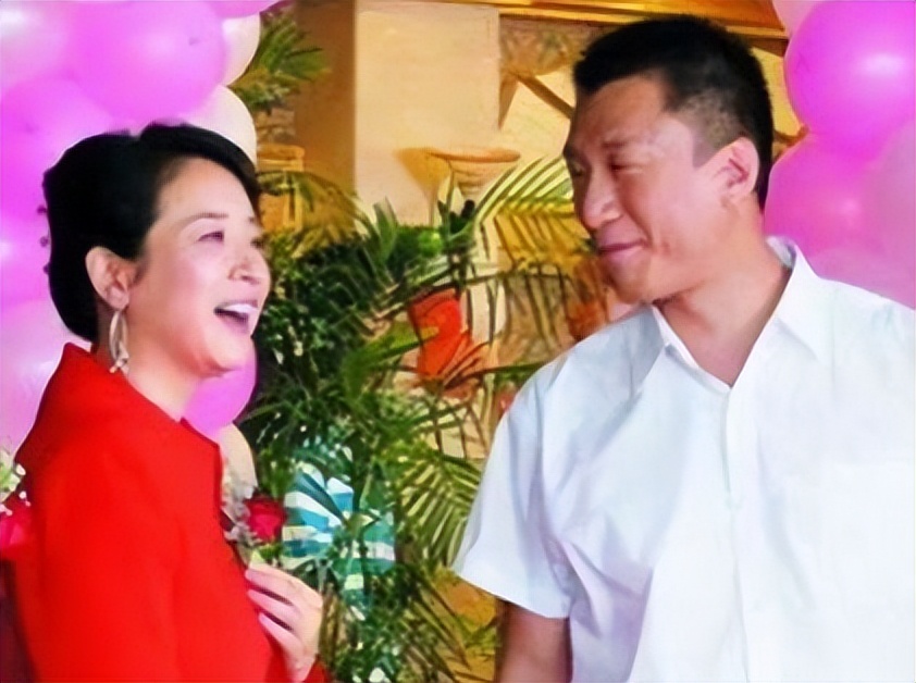 陈小艺婚姻危机,陈小艺结婚24年