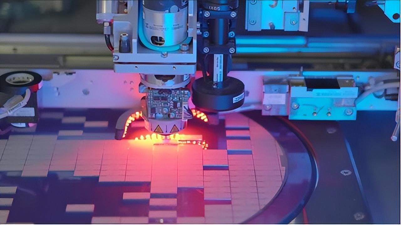 俄罗斯芯片是进口还是美国制裁,俄罗斯军用芯片90%依赖进口