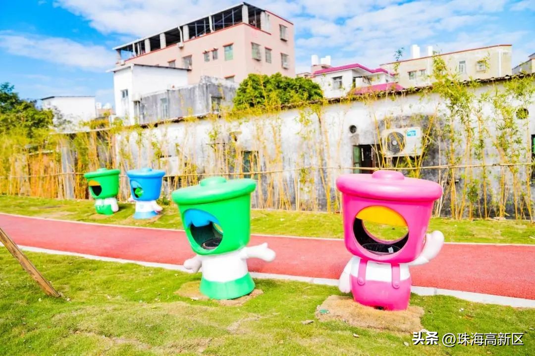 家门口的公园也有别样的风景,家门口的超美公园
