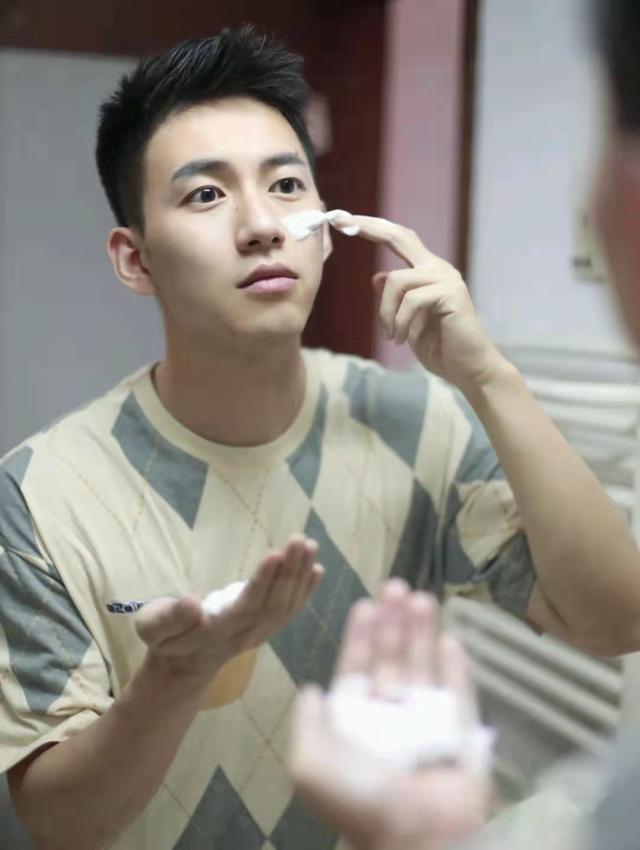 男人再懒也要做的动作,男人再懒也要每天做20个动作