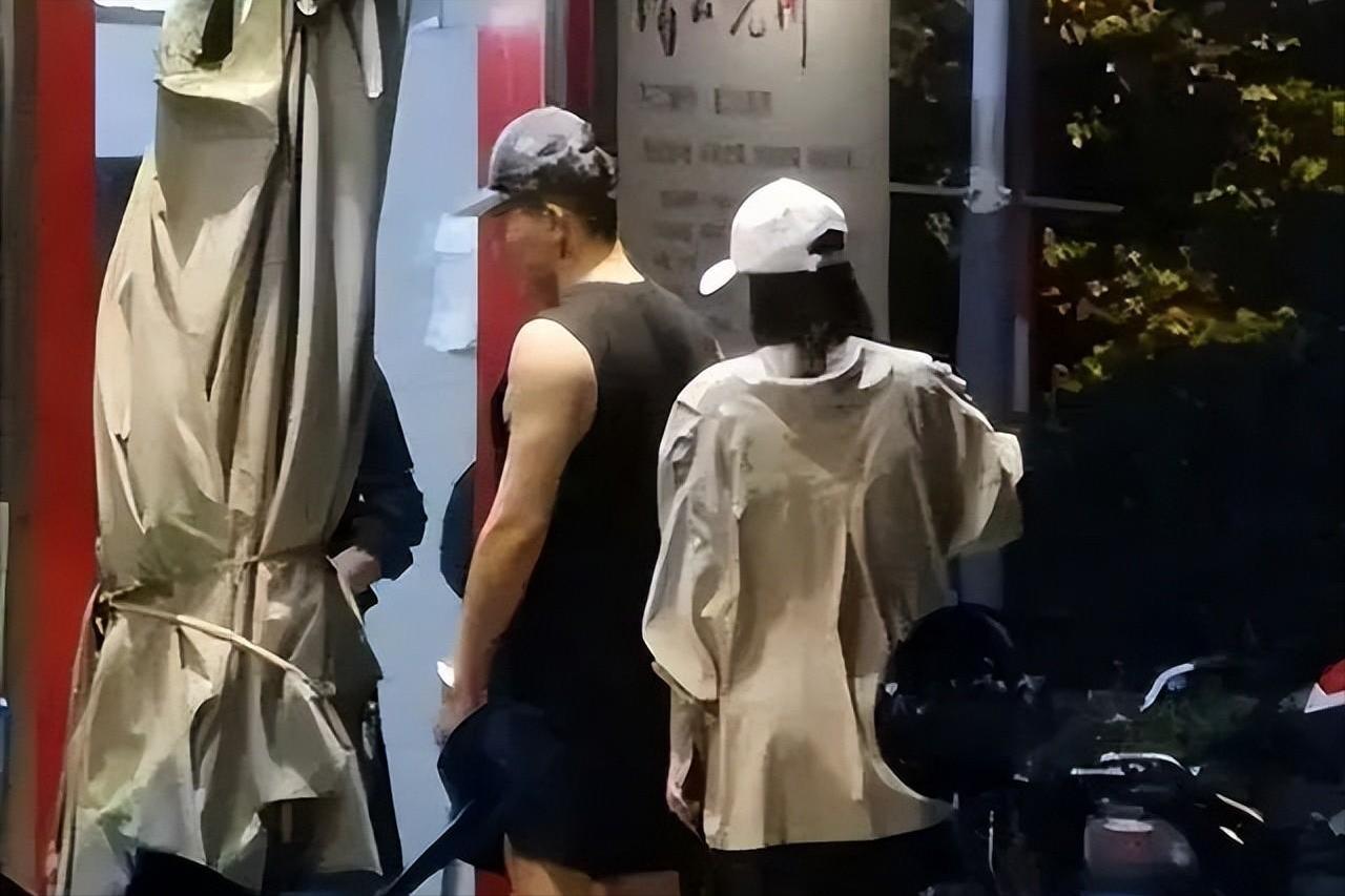 张馨予老公何捷的收入,张馨予老公何捷是做什么工作的