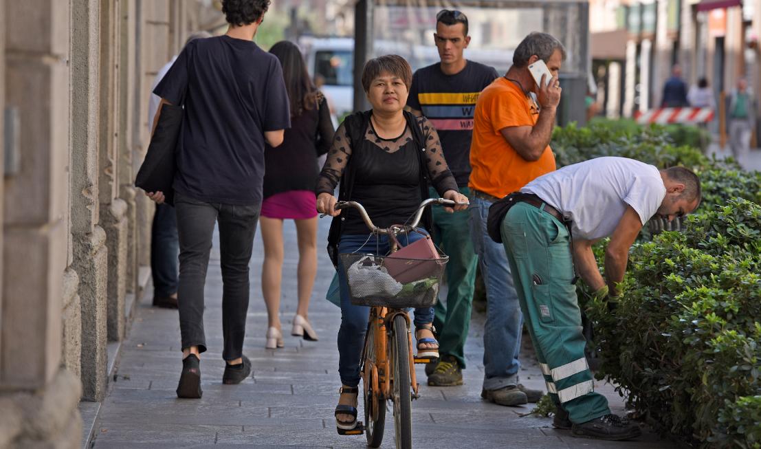 外国专家谈论中国人勤劳,为什么外国人那么穷还那么懒