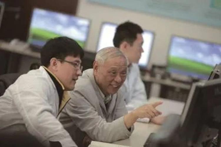 美国别再嚣张了！美专家警告：一旦中美发生冲突，美军将陷入瘫痪