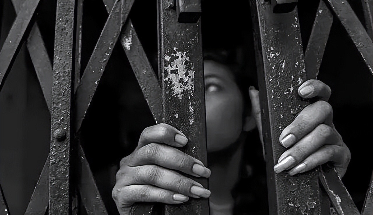 荷兰2000年宣布“性”交易合法，德国紧随其后，造成了哪些后果