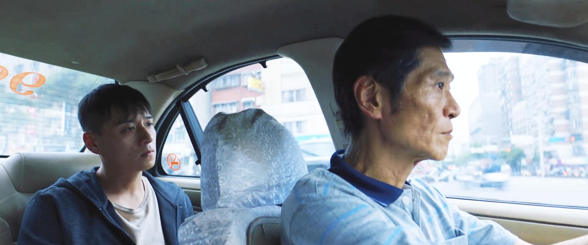 弑亲、卖肉、*拍偷**，尺度爆表，如此生猛的华语片，惊到我了