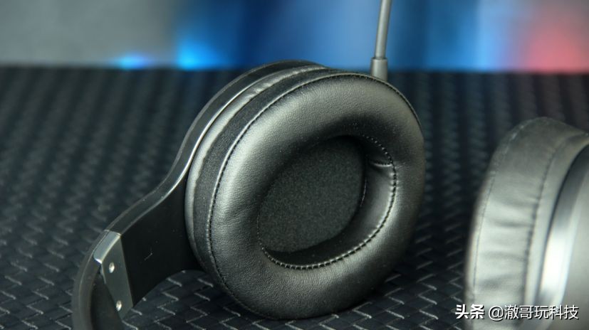 漫步者hecateg1s雷霆版,漫步者g4s雷霆版吃鸡测试