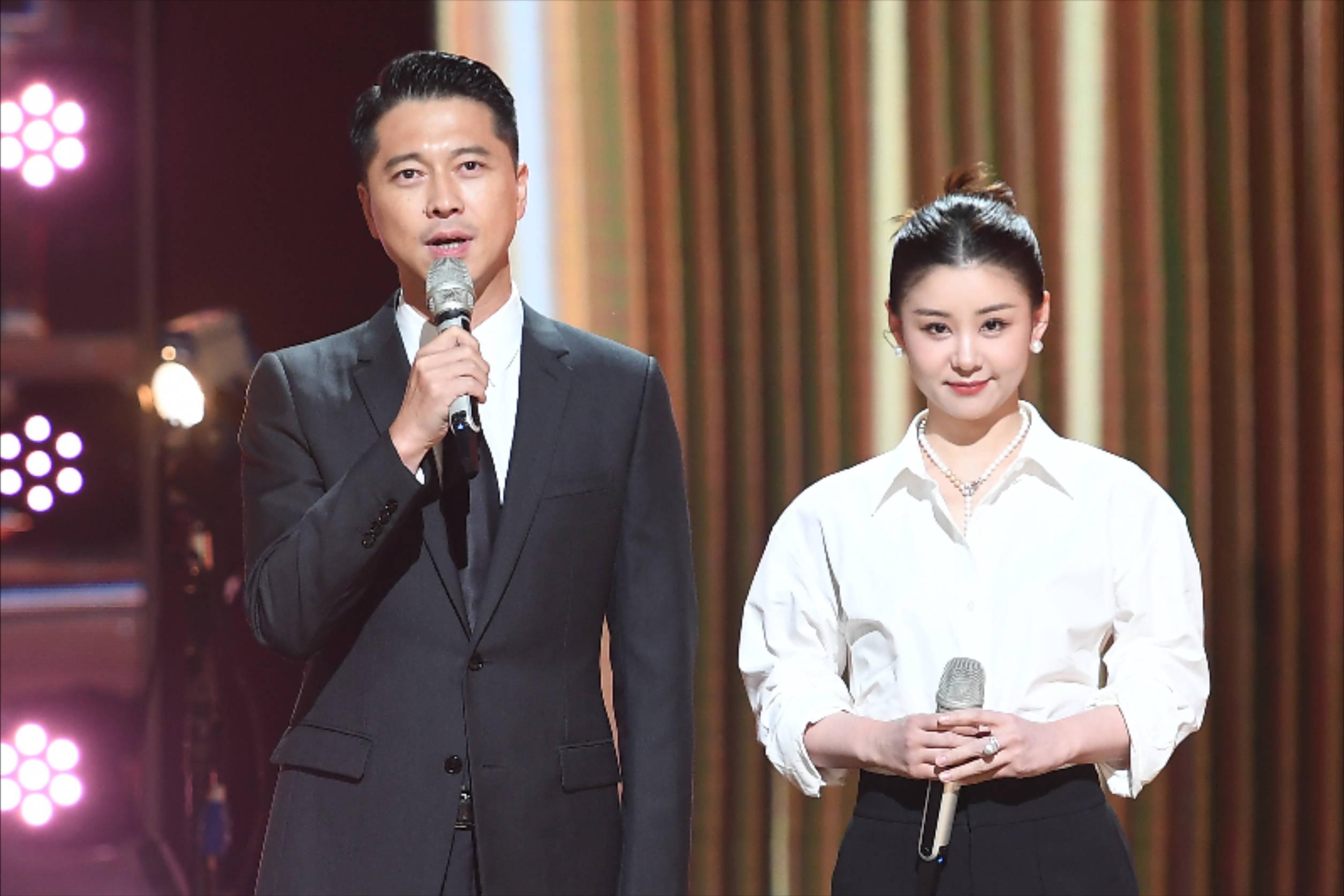 李小萌王雷刘涛同台,王雷李小萌影视同框