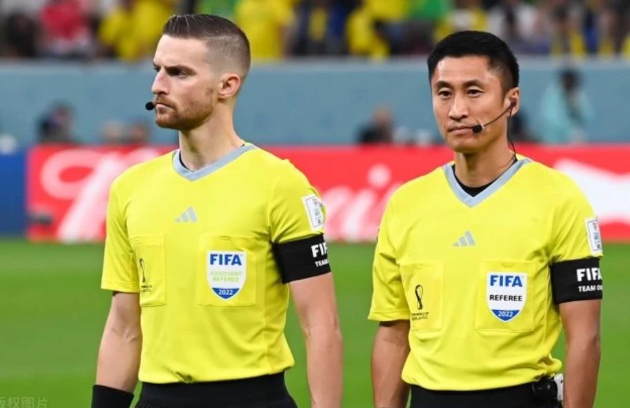 为啥马宁不能当世界杯主裁判,为什么马宁无缘世界杯主裁