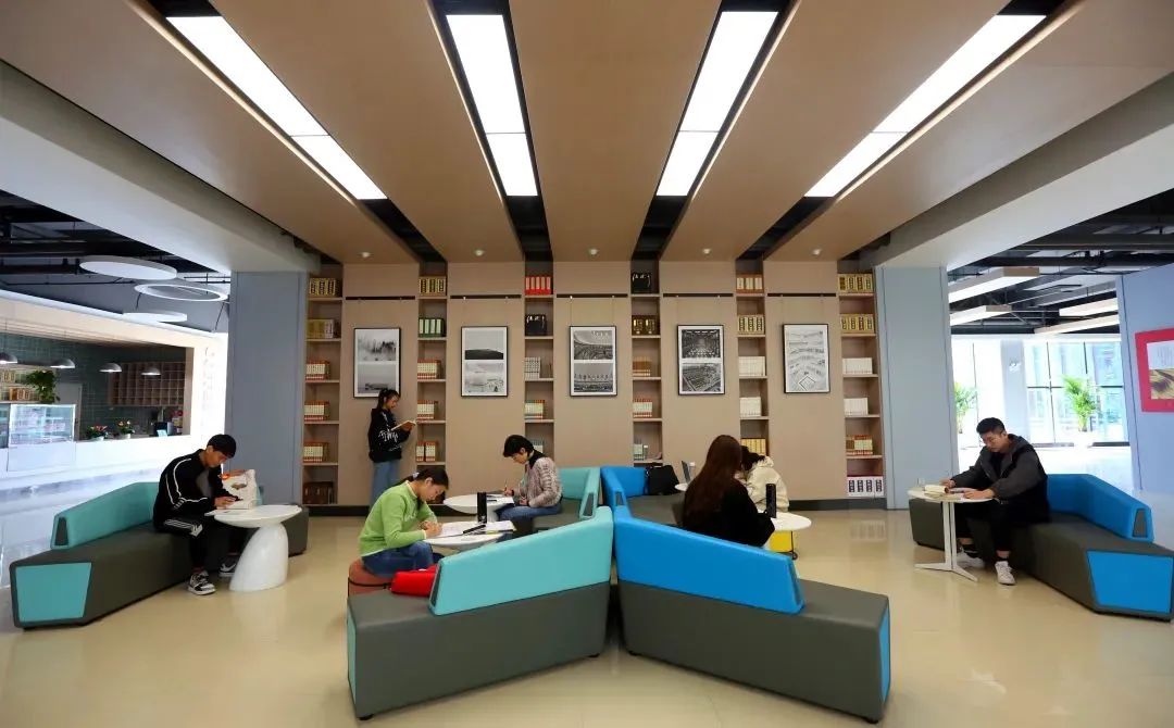 河南科技大学新联学院有专科吗,河南师范大学新联学院有大专吗