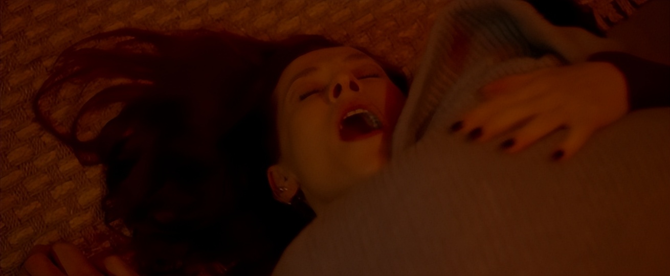 黄暴导演合作顶级女演员，情节狗血至极，无视道德底线，还被大赞