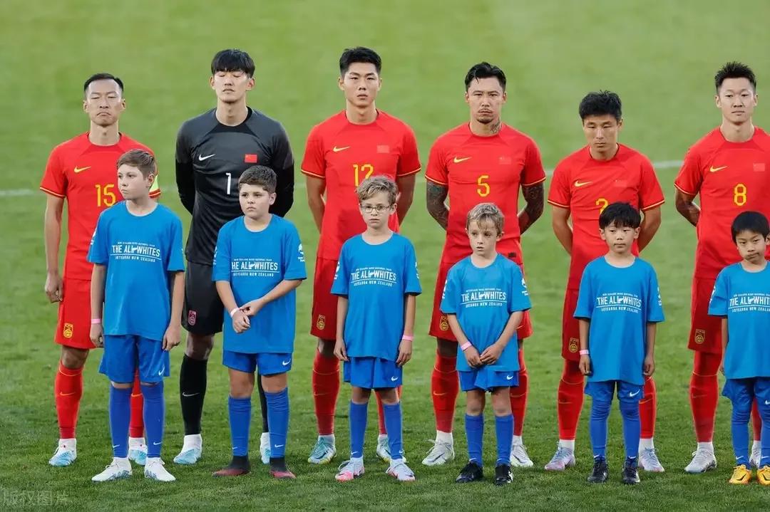 国足0比0战平新西兰，精神面貌有改观