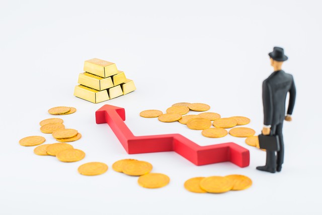 股票割肉止损好还是坚决等待好,股票被套牢了死拿还是补仓