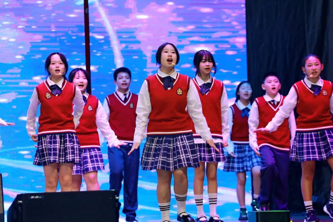 家校共育携手向前,家校社会共育共促成长