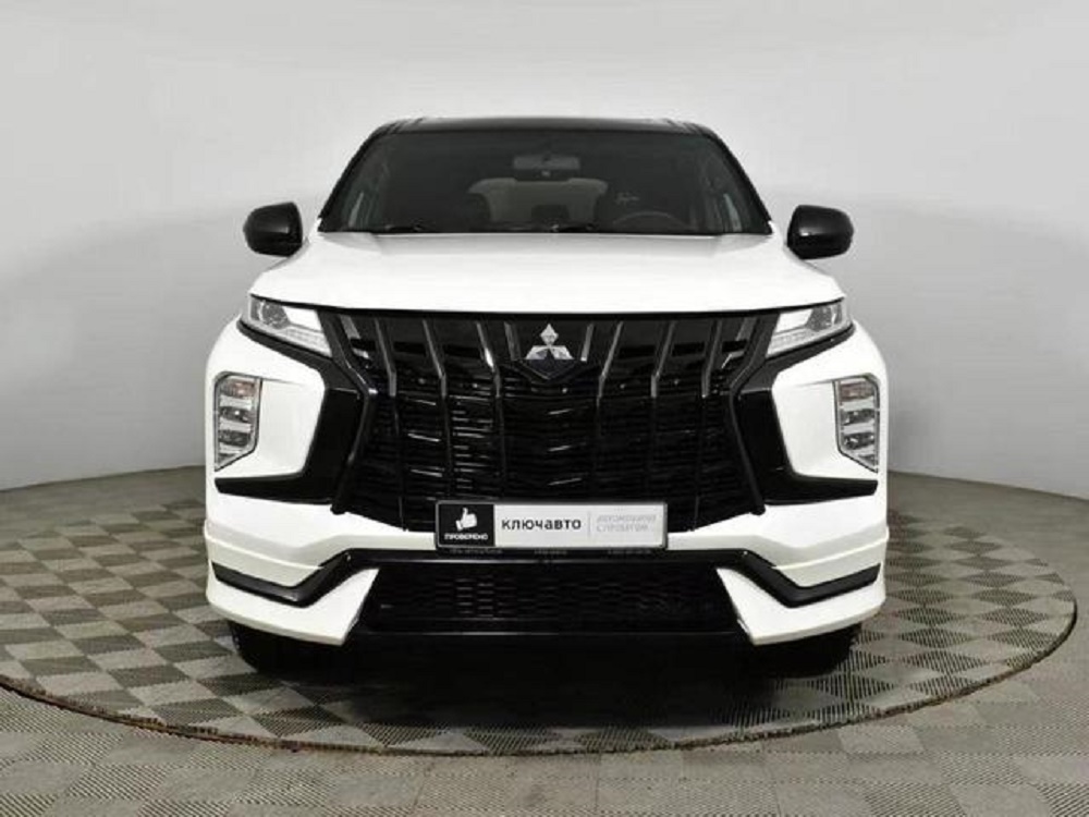 丰田小霸道2020款外观图片,三菱丰田车系大全