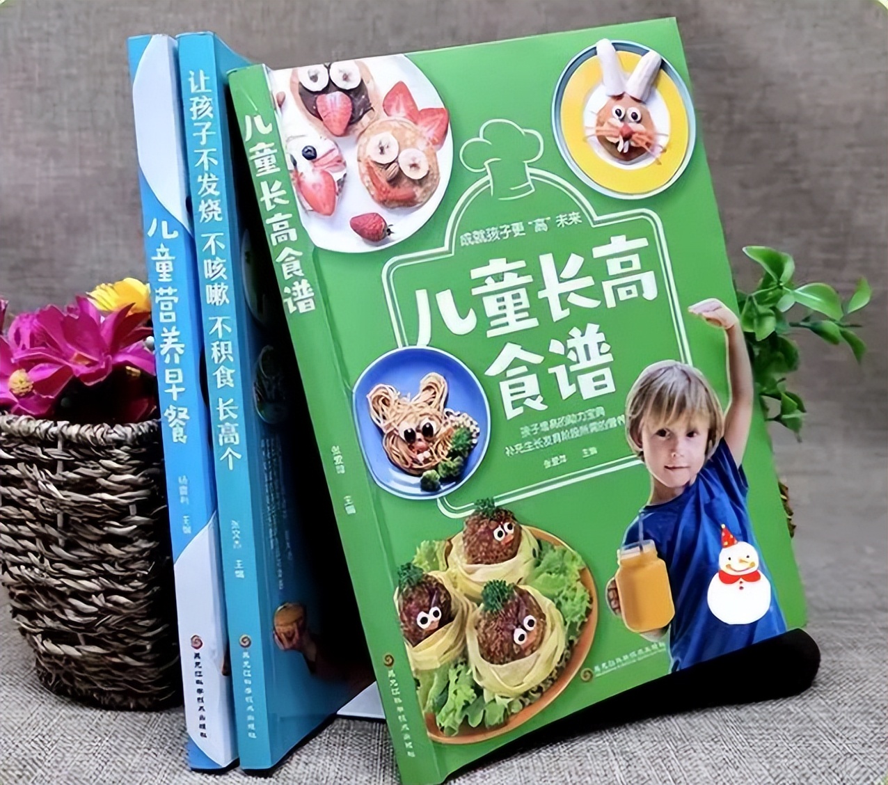 父母身高一般，从小坚持做对3件事，14岁儿子也能长成1米8大高个