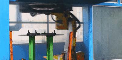 钢轮毂跟铝合金轮毂哪个抗压,钢轮毂容易坏吗