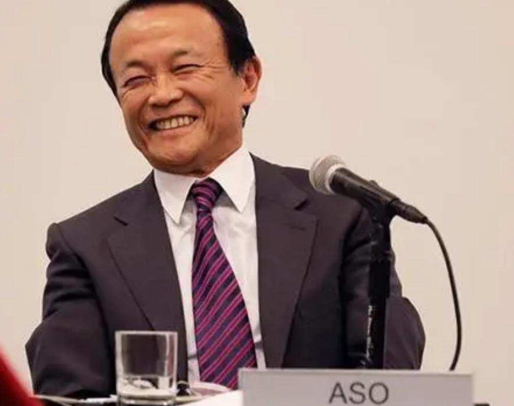 50万日本老人来中国养老不成，日本专家建议：老人全部集体切腹