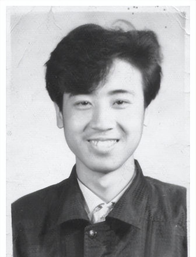 演员于和伟简历和他妻子照片,演员于和伟的家庭生活幸福吗