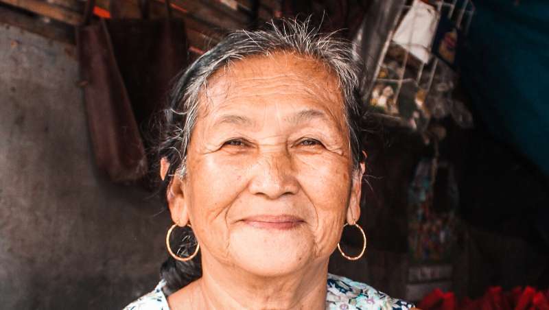 白头发要吃什么东西才会变黑发,白头发吃什么东西会黑吗