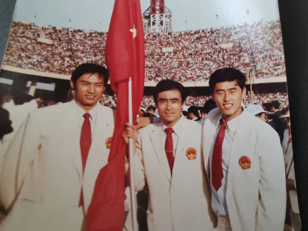 ·致敬82男手亚运冠军·吴明群22岁改项打手球的国手