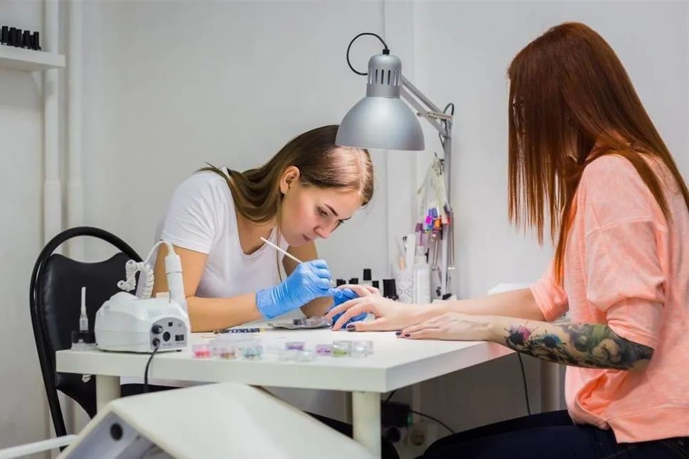 学习美甲美睫有前景吗,美甲学习一般费用多少