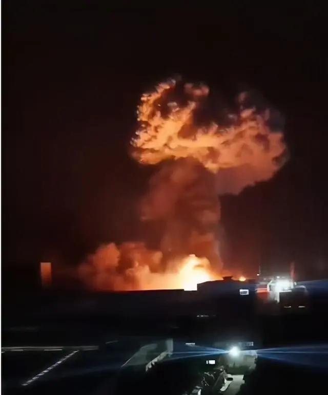 香烛引起家中起火，竟这样灭火！