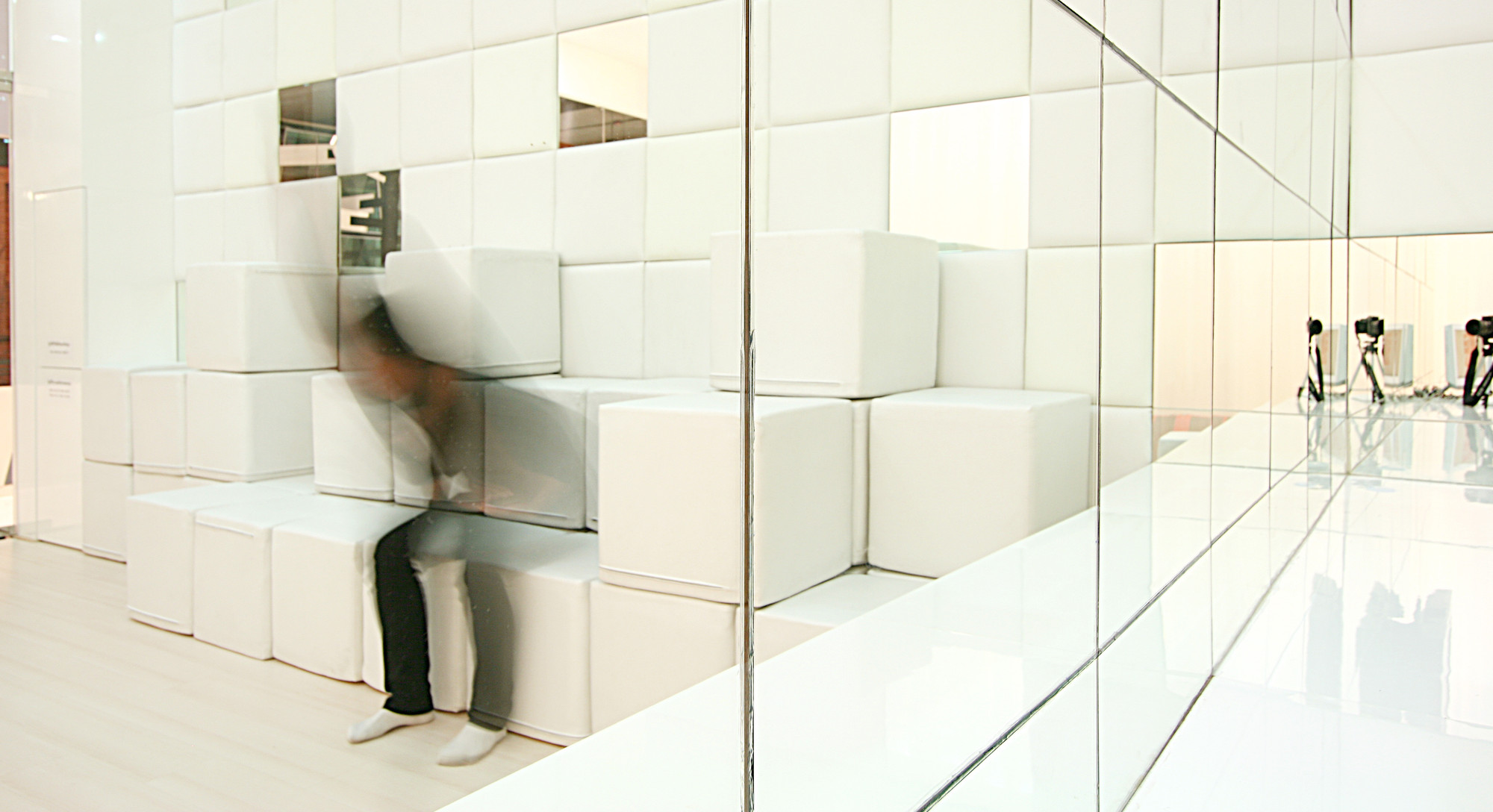 口腔诊所设计空间｜以白的简洁，描绘有质感的空间设计