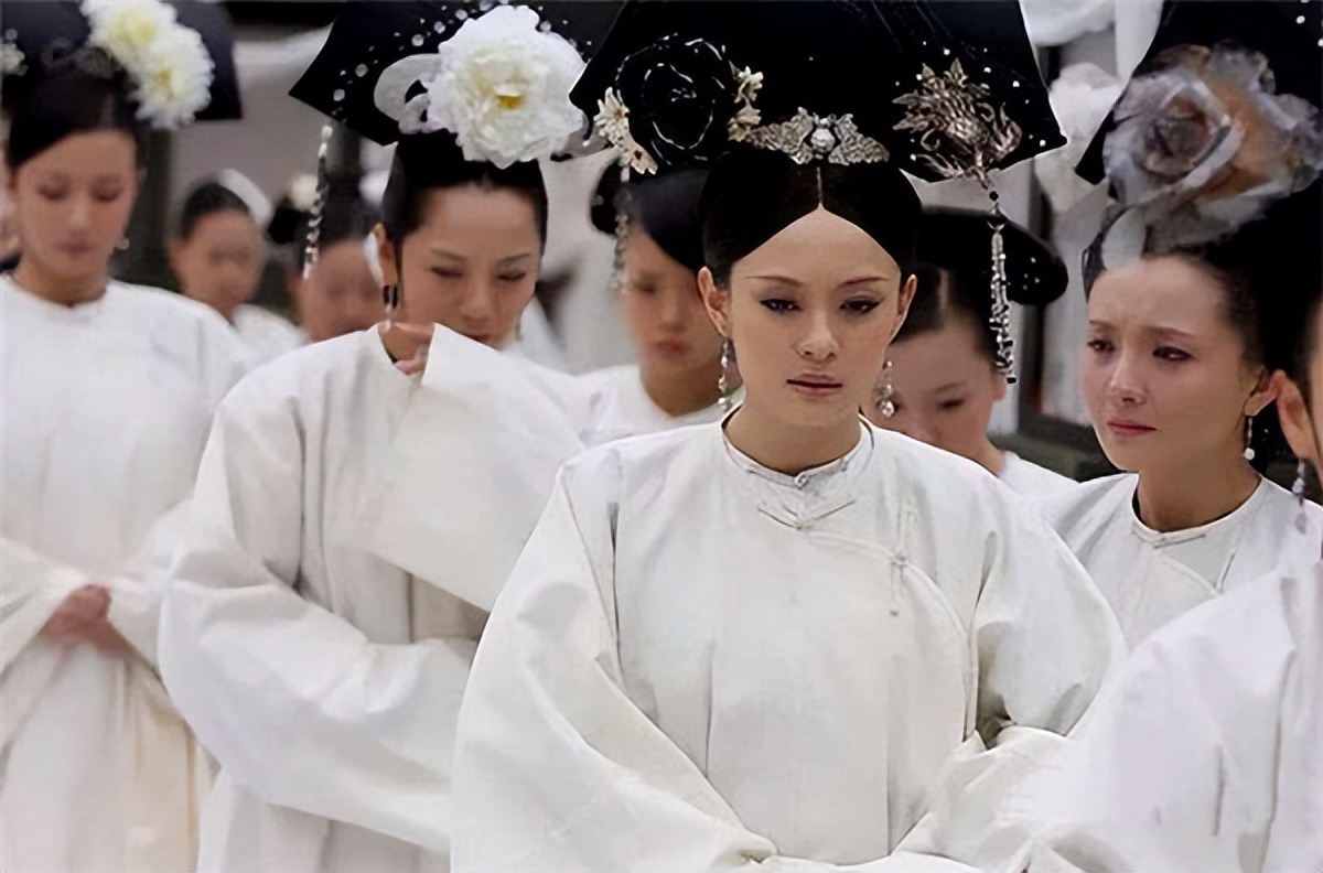 古代妃子下葬时为什么要堵住七窍,古代妃子下葬前为什么要堵门