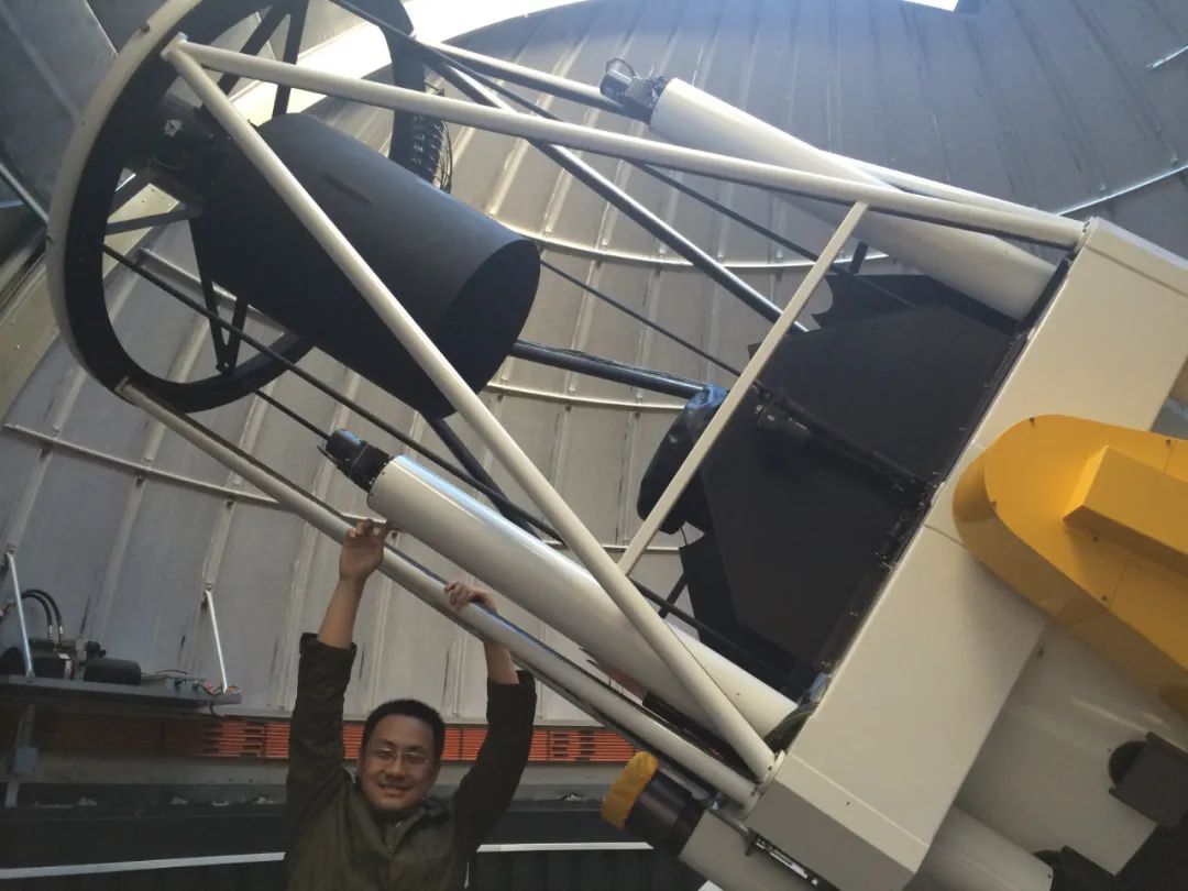 “天体侦探”东苏勃|探索者