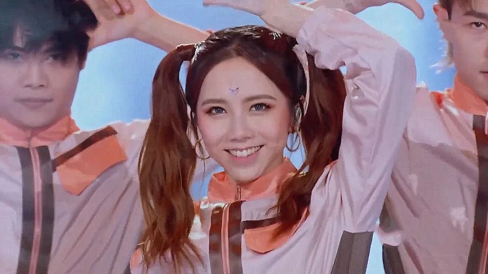 邓紫棋为什么唱粤语歌,邓紫棋为什么都是翻唱歌曲