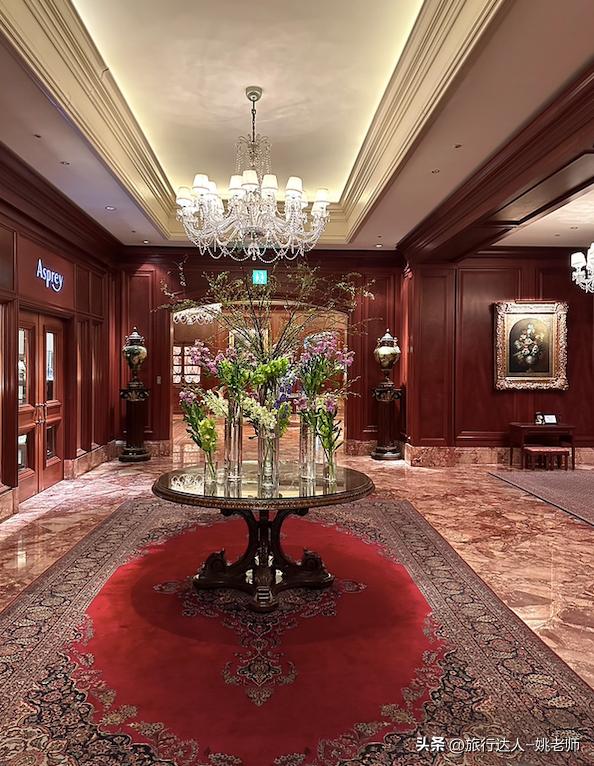 日本丽思卡尔顿酒店阴雨天高级感,大阪奢华酒店