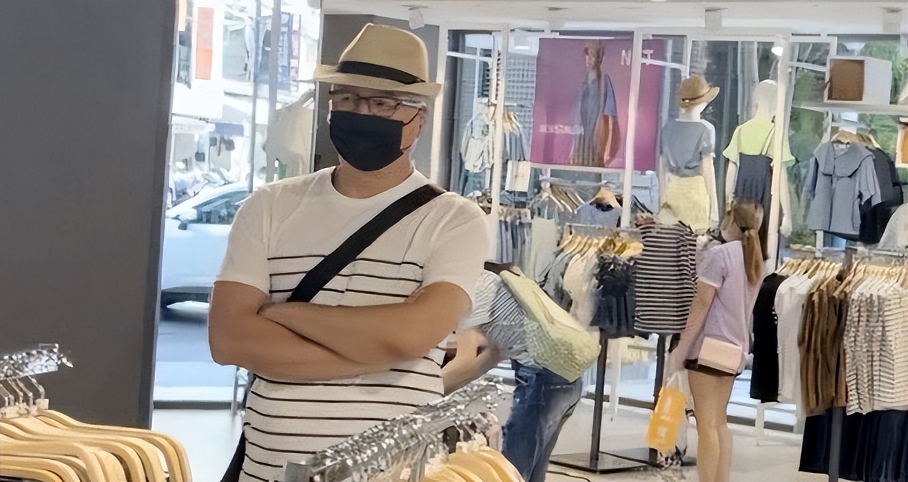 张庭林瑞阳带儿女去做公益视频,张庭林瑞阳夫妇最新消息官方