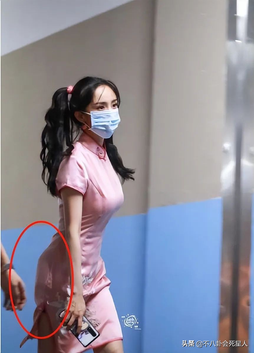 杨幂杨颖身材对比,杨幂的腰臀比