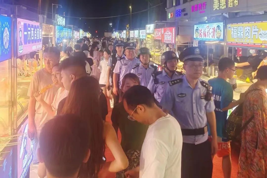 夏季行动丨吹响平安集结号！三亚市公安局启动夏夜治安巡查宣防第一次集中统一行动