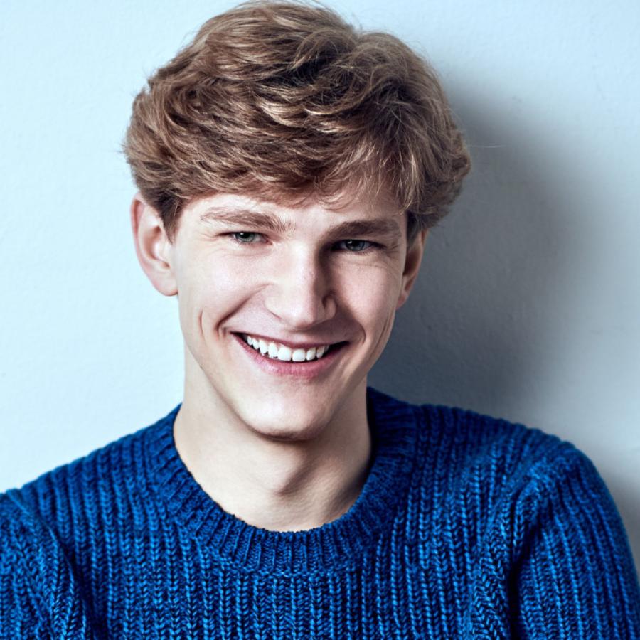 才华、颜值双重冲击!扬·李谢茨基全新专辑《肖邦夜曲全集》