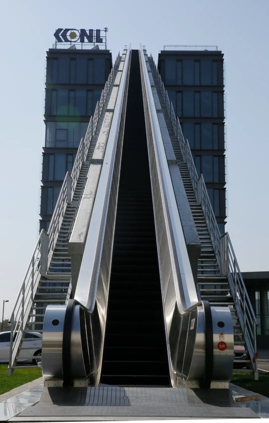 这一民族品牌，何以在外资环伺下突围，闯进“世界十强”？