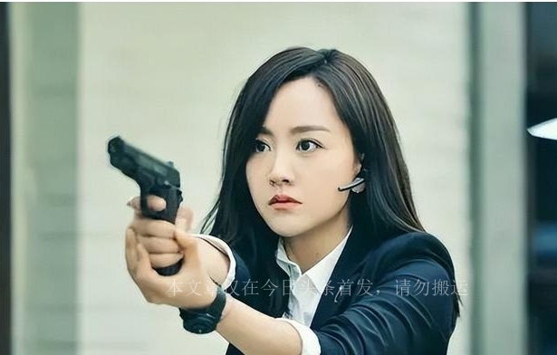 明明油头粉面，却偏要尬演警察，这6位女星演的刑警，真让人难受