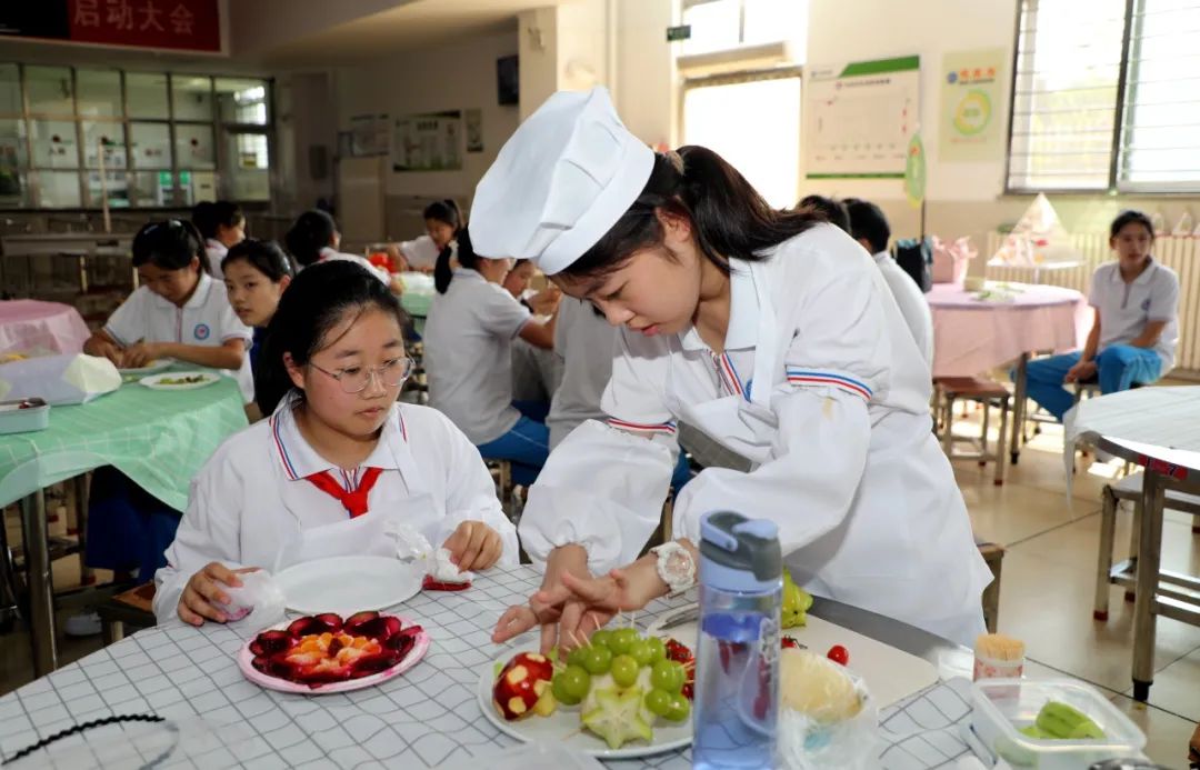 全面+特色！华辰学校为学生们带来一堂深度体验式的劳动教育课
