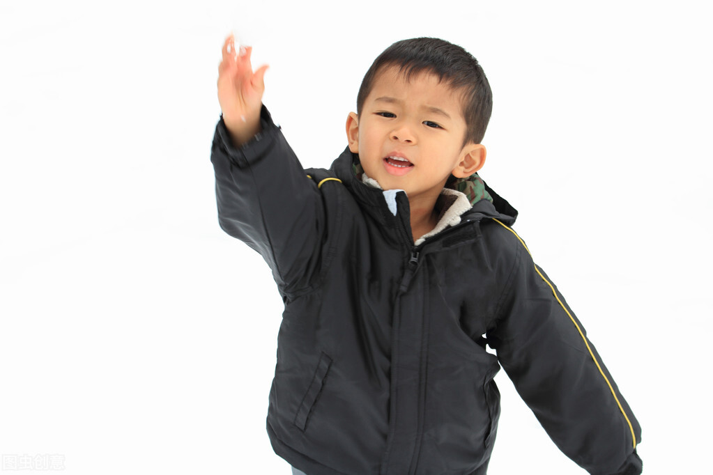 懒父母才能教出勤奋的孩子,懒父母教育孩子的方法