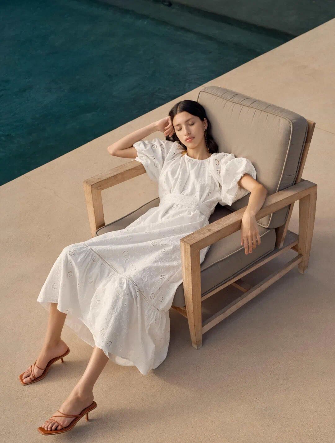 最好看的时尚衣服,公认好看的十种颜色衣服