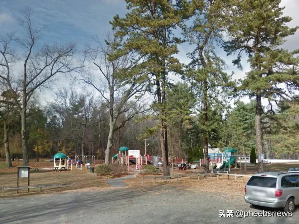 小学生恶作剧挪凳子受伤,恶作剧孩子摔下楼