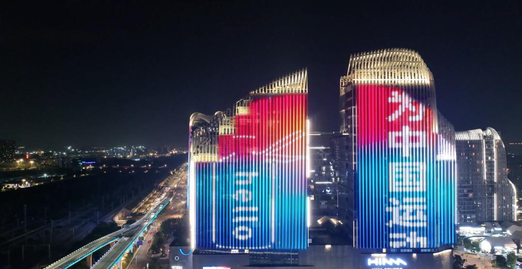 茅台酱香系列酒上演双节,茅台新品珍品发布会