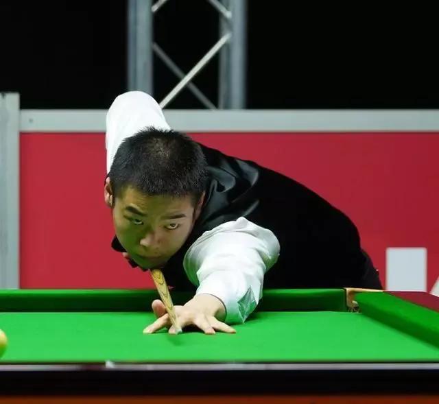 2024世锦赛丁俊晖vs利索夫斯基,克鲁斯堡2024世锦赛丁俊晖参加吗