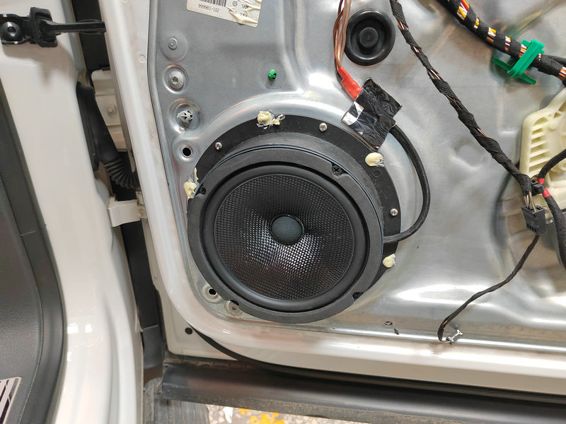 大众途观汽车音响改装后备箱,最新款大众途观音响改装